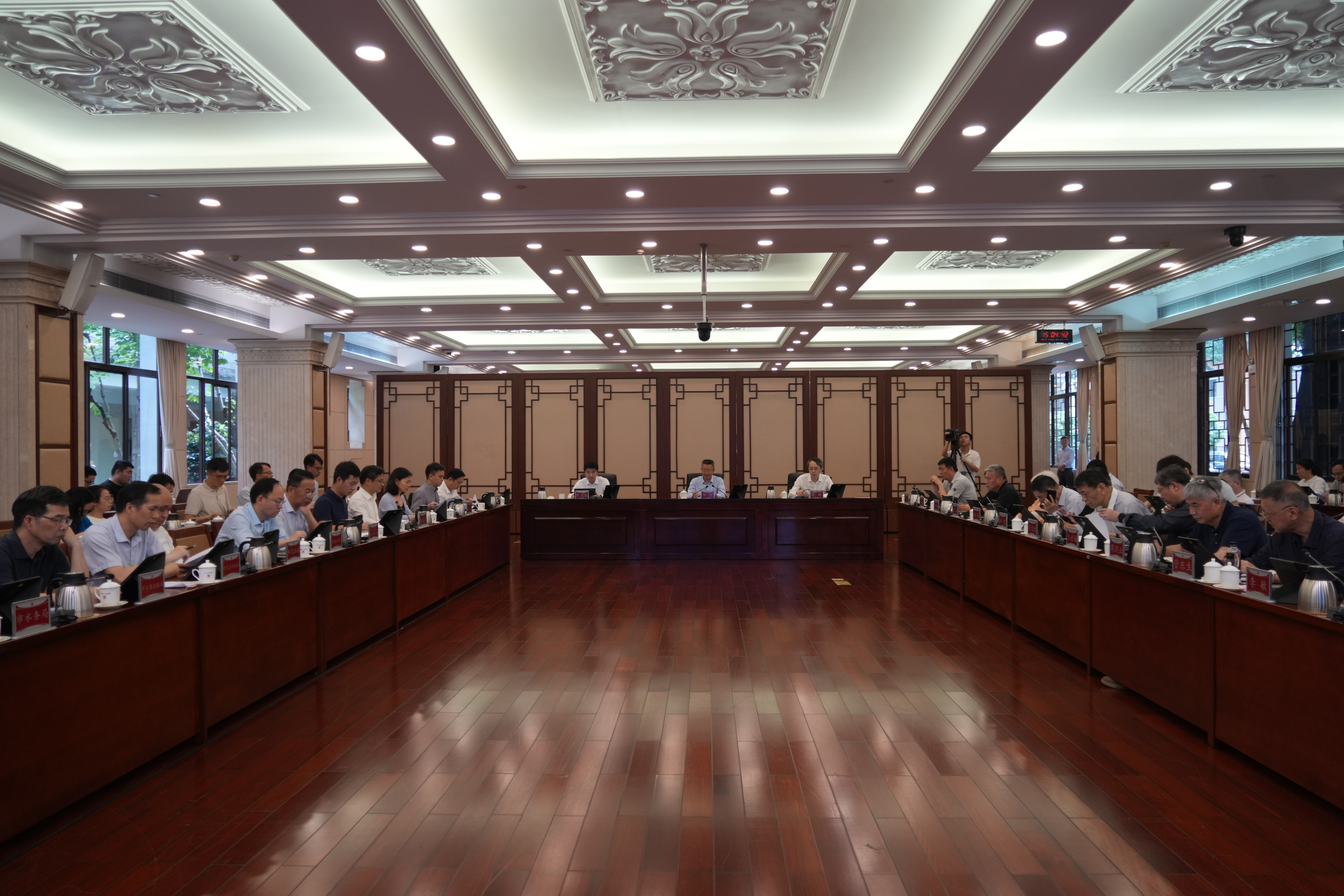 http://ghzyj.gz.gov.cn/img/1/1193/1193233/9655506.jpg